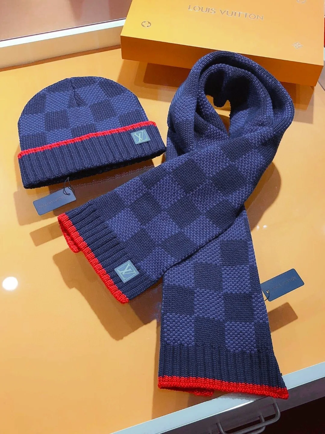 Шарфы Louis Vuitton 2588561