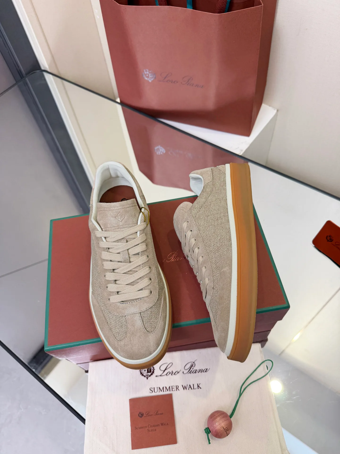 Кроссовки Женские Loro Piana 18534350