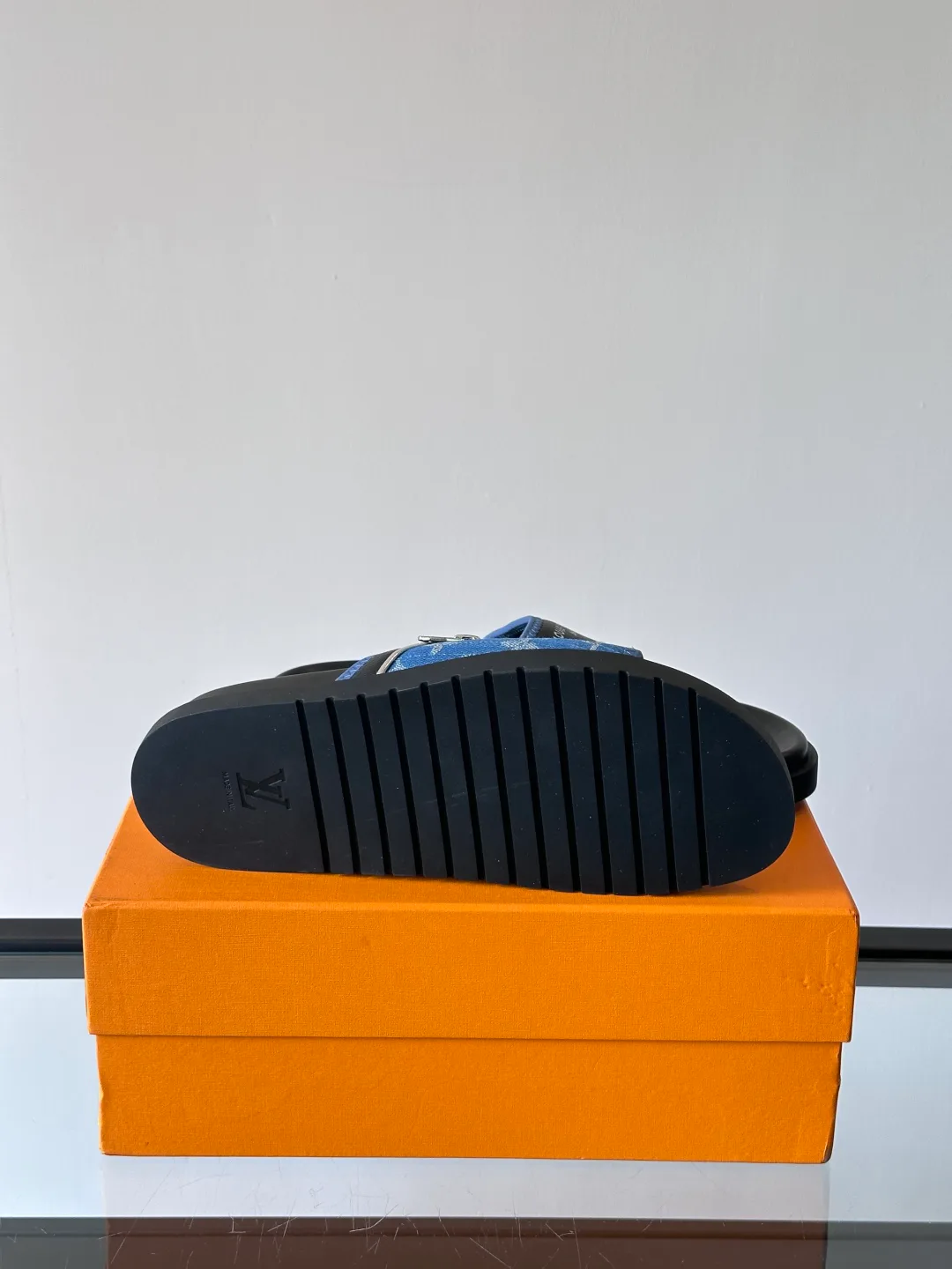 Шлепанцы Мужские Louis Vuitton 35340