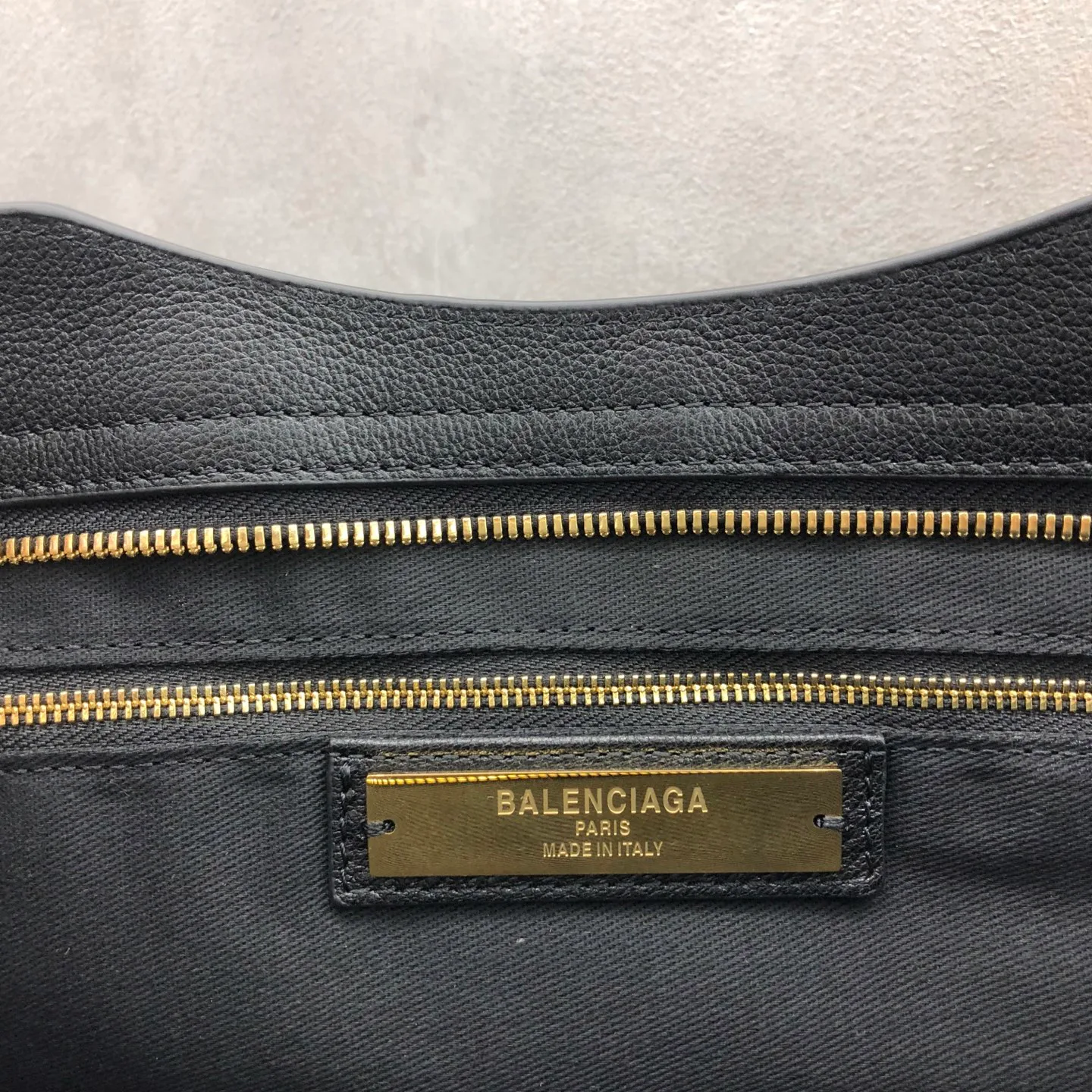 Классические Сумки Женские Balenciaga 18135691