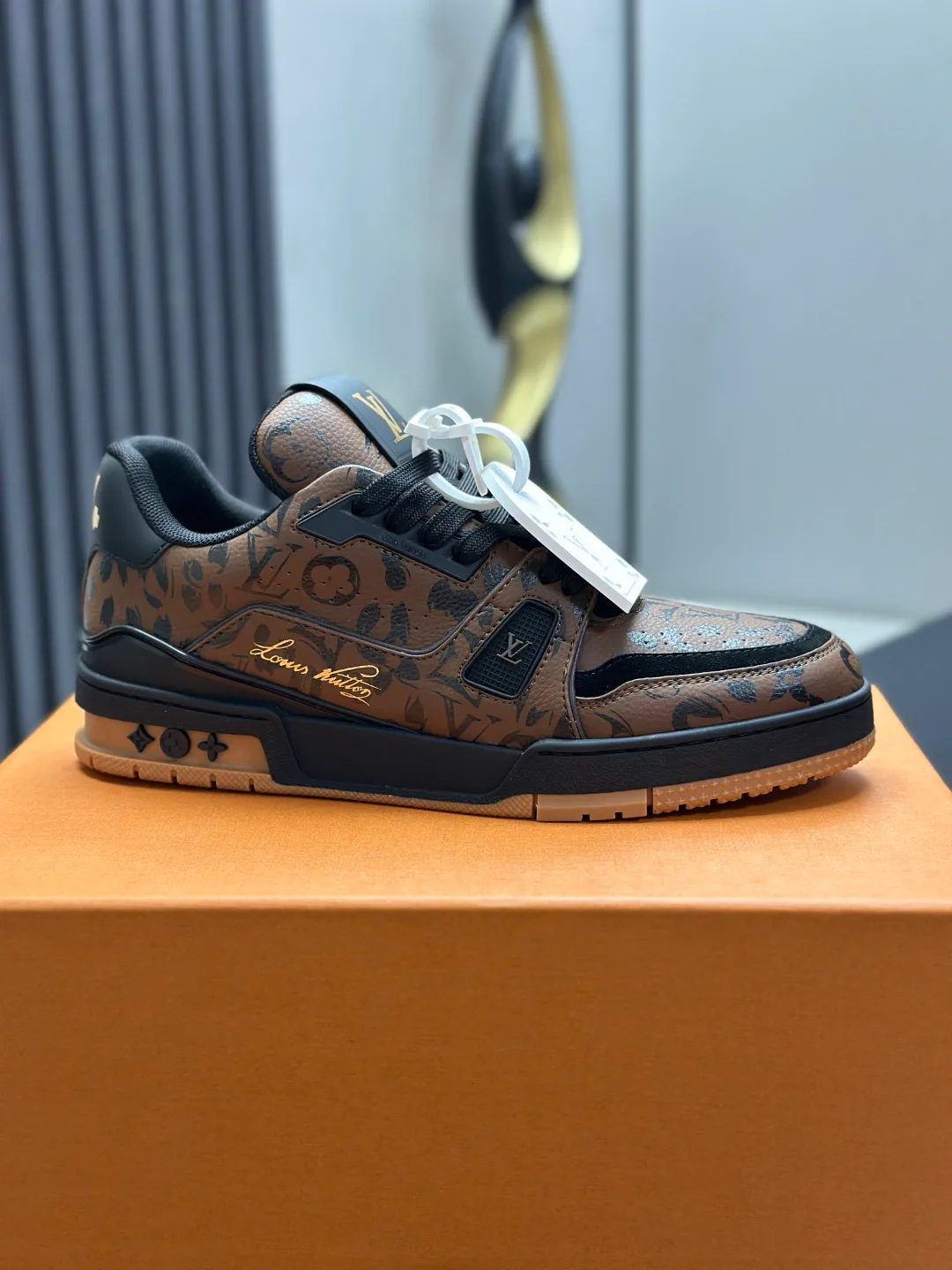 Кроссовки Женские Louis Vuitton 18769272