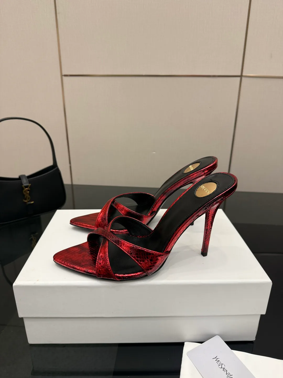 Босоножки Женские Saint Laurent 11409913