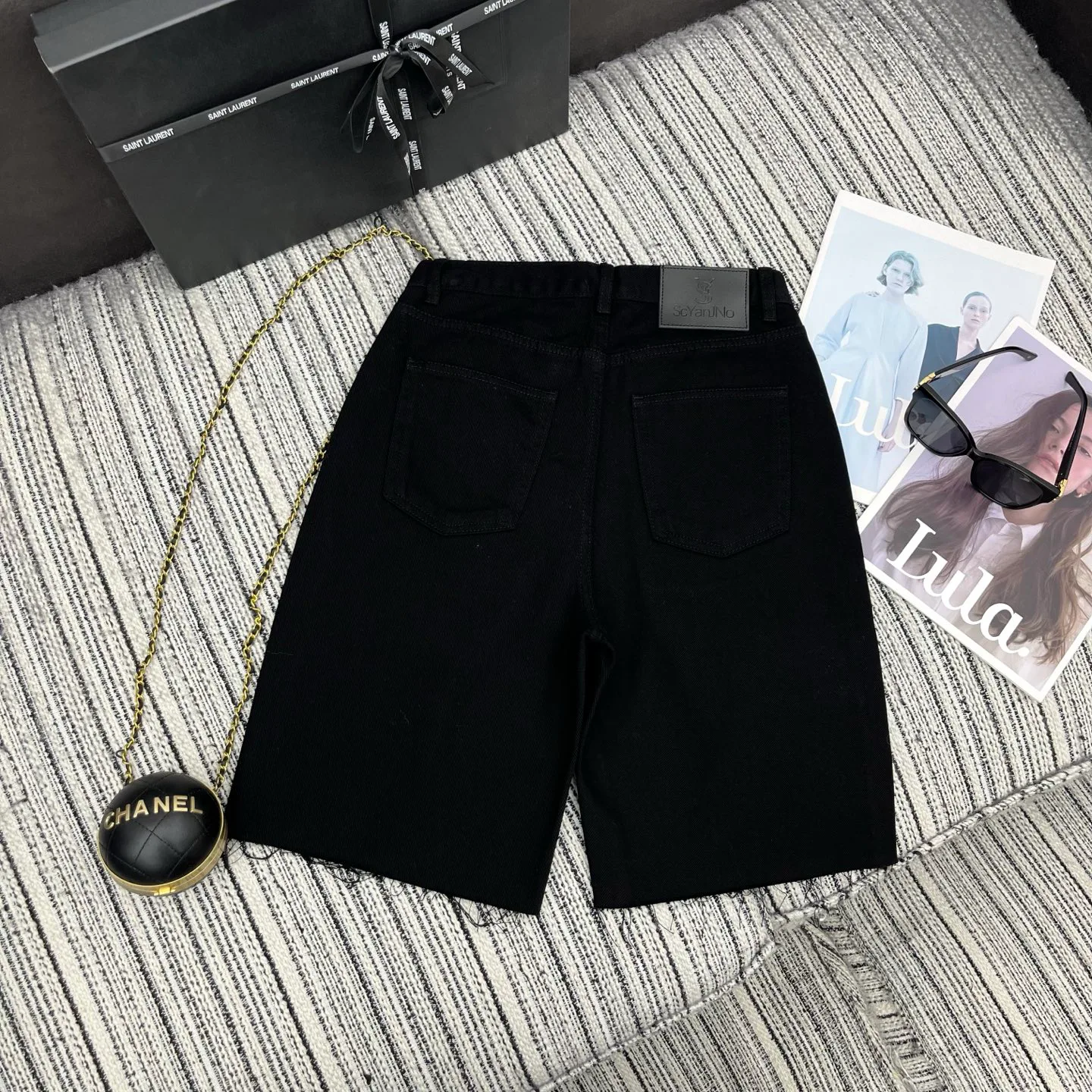 Шорты Женские Saint Laurent 12945592
