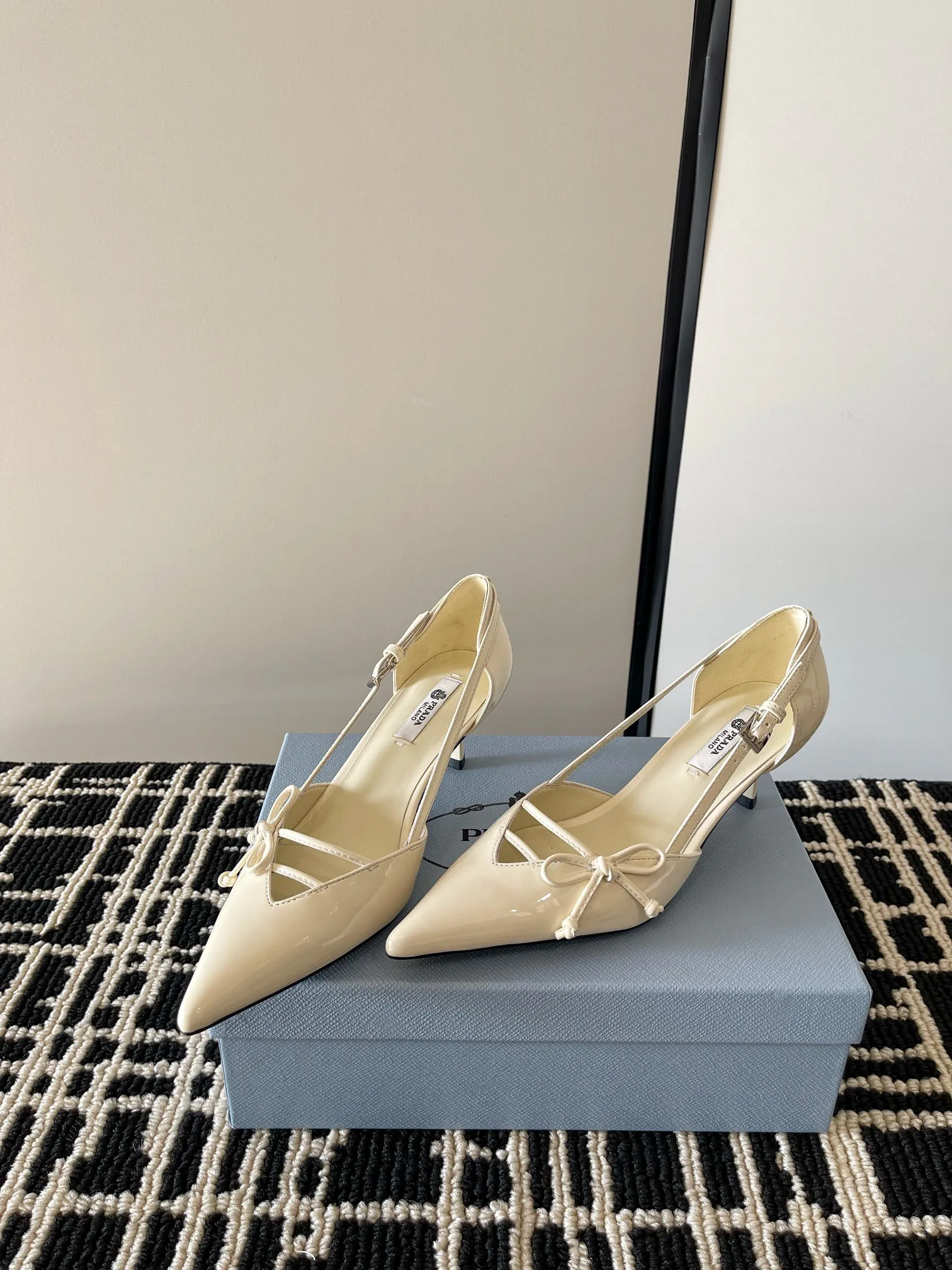 Туфли Женские Prada 11162938
