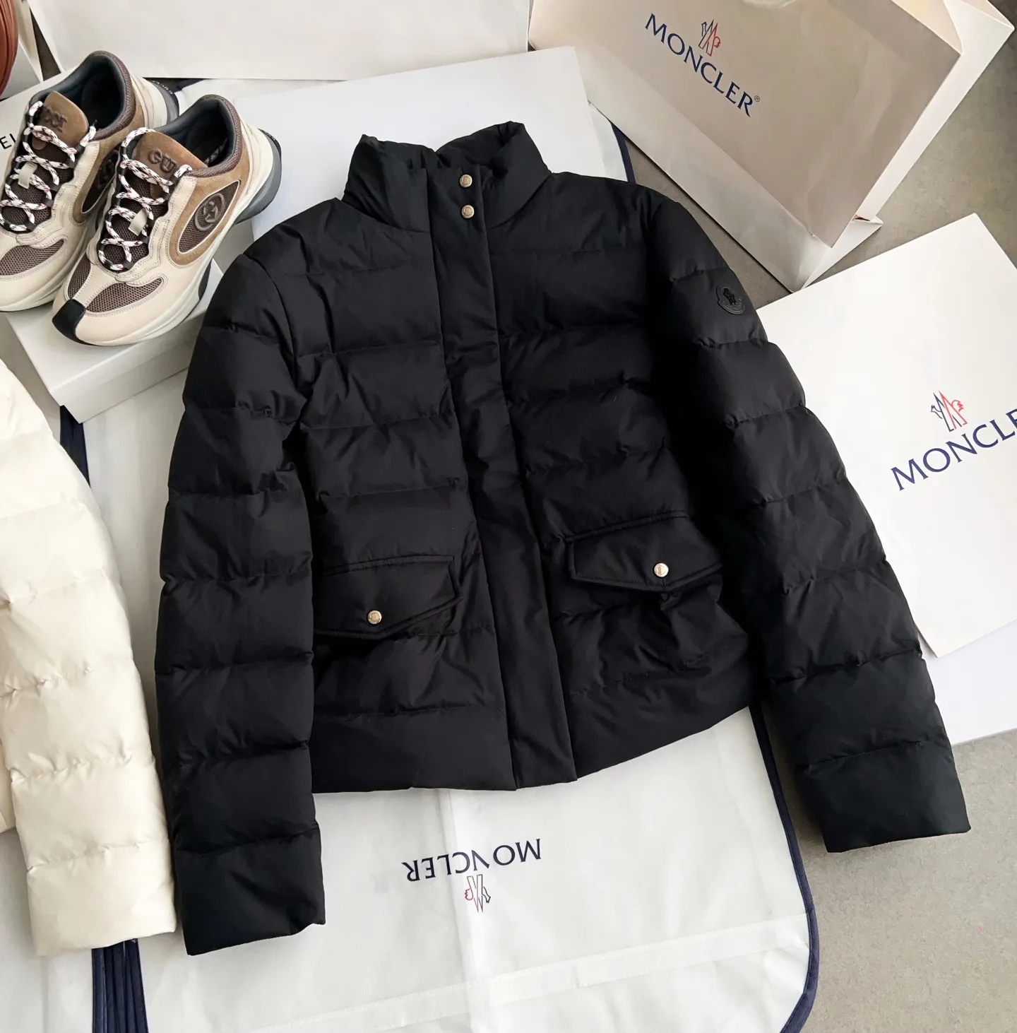 Куртки И Пуховики Женские Moncler 19527632