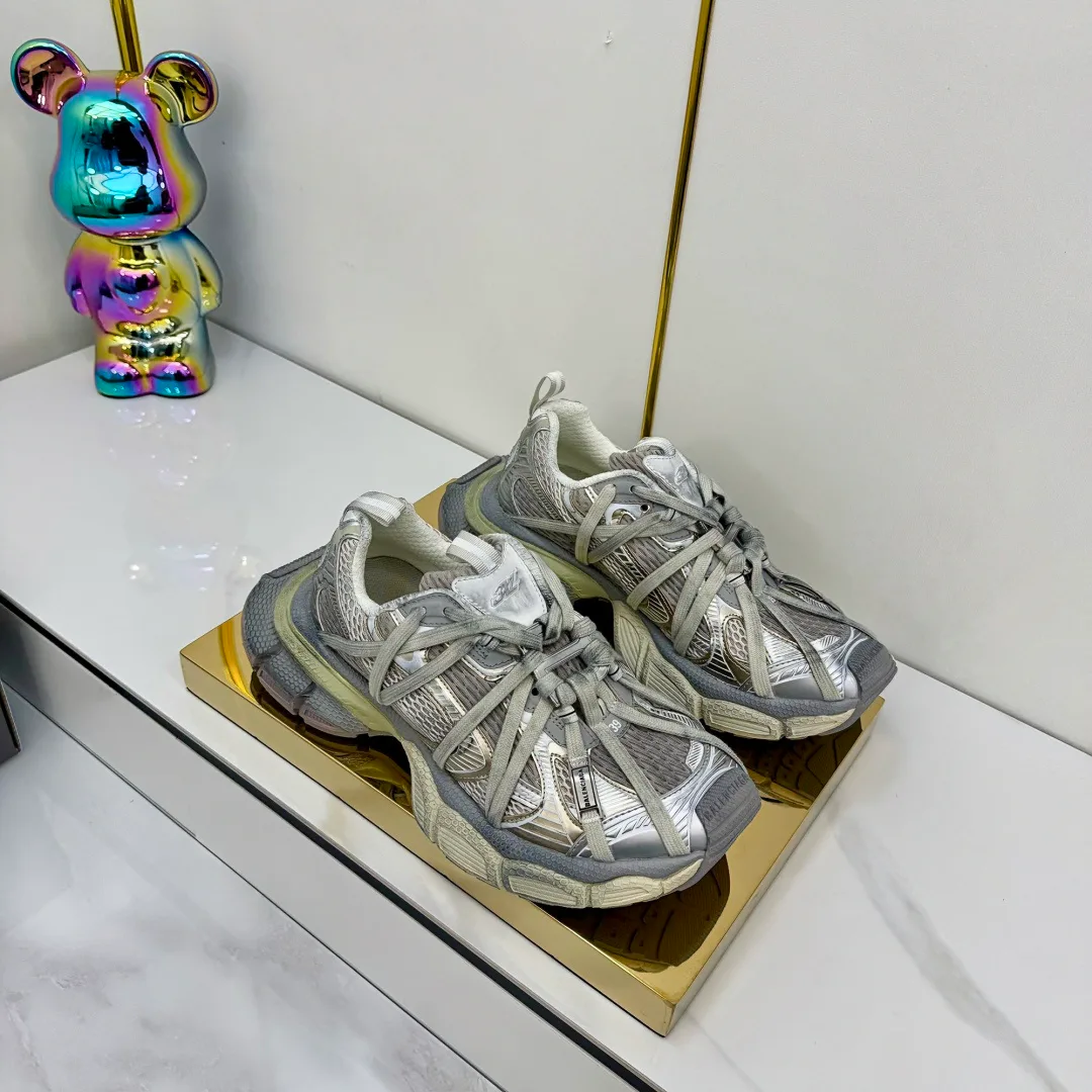Кроссовки Женские Balenciaga 11165630