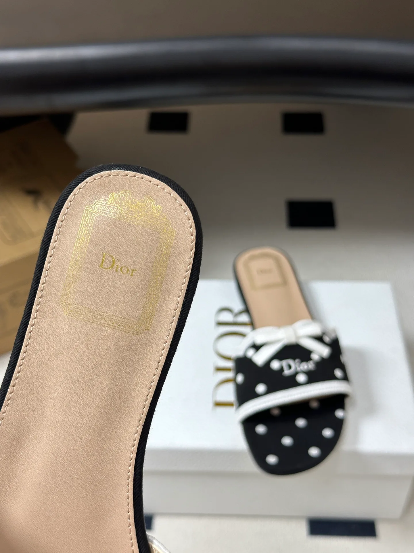 Шлепанцы Женские Christian Dior 18034779