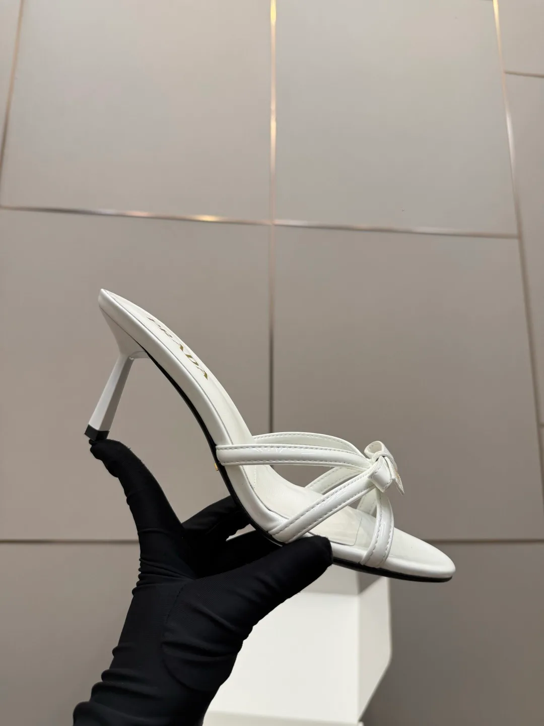Босоножки Женские Prada 16960882