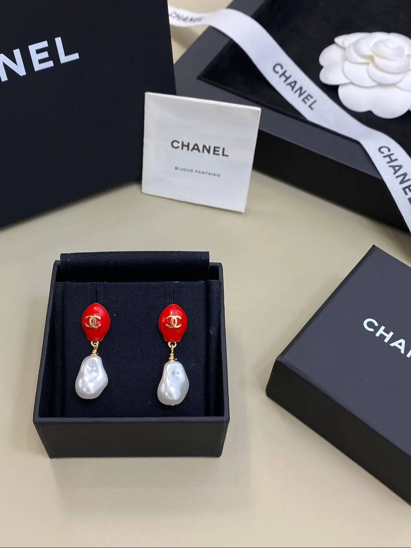 Бижутерия Chanel 18123075