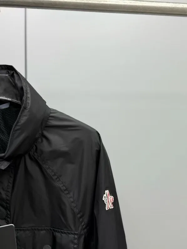 Куртки И Пуховики Женские Moncler 11199174