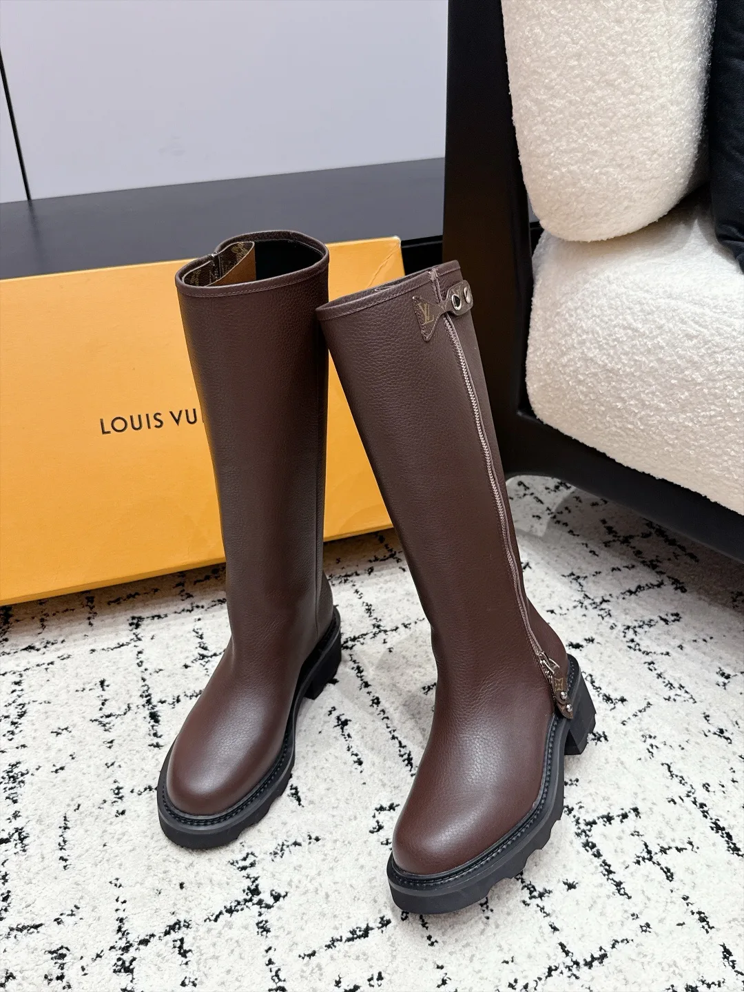 Сапоги Женские Louis Vuitton 18454481