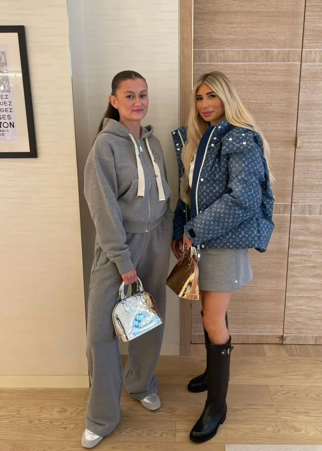 Куртки И Пуховики Женские Louis Vuitton 300334