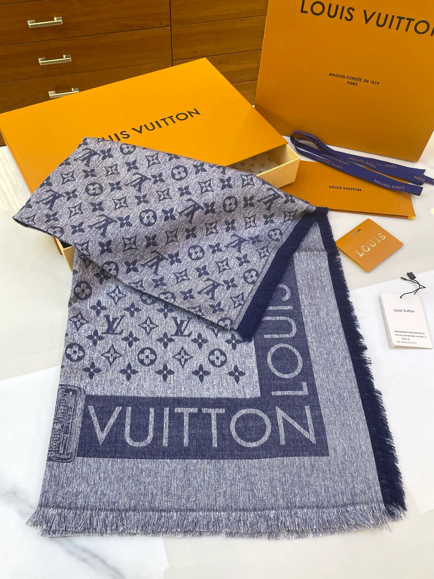 Шарфы Louis Vuitton 104719