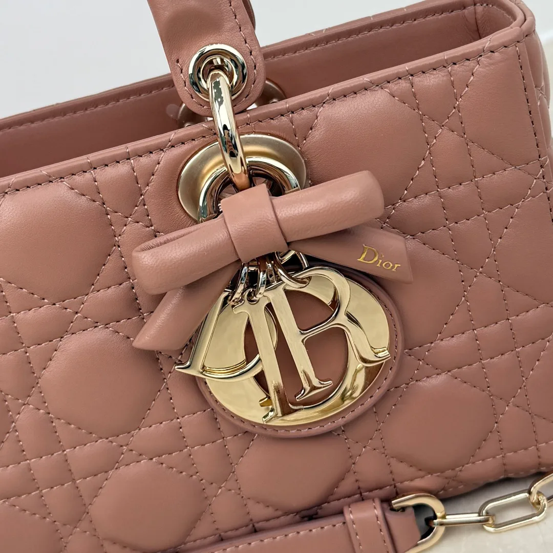 Классические Сумки Женские Christian Dior 18187862