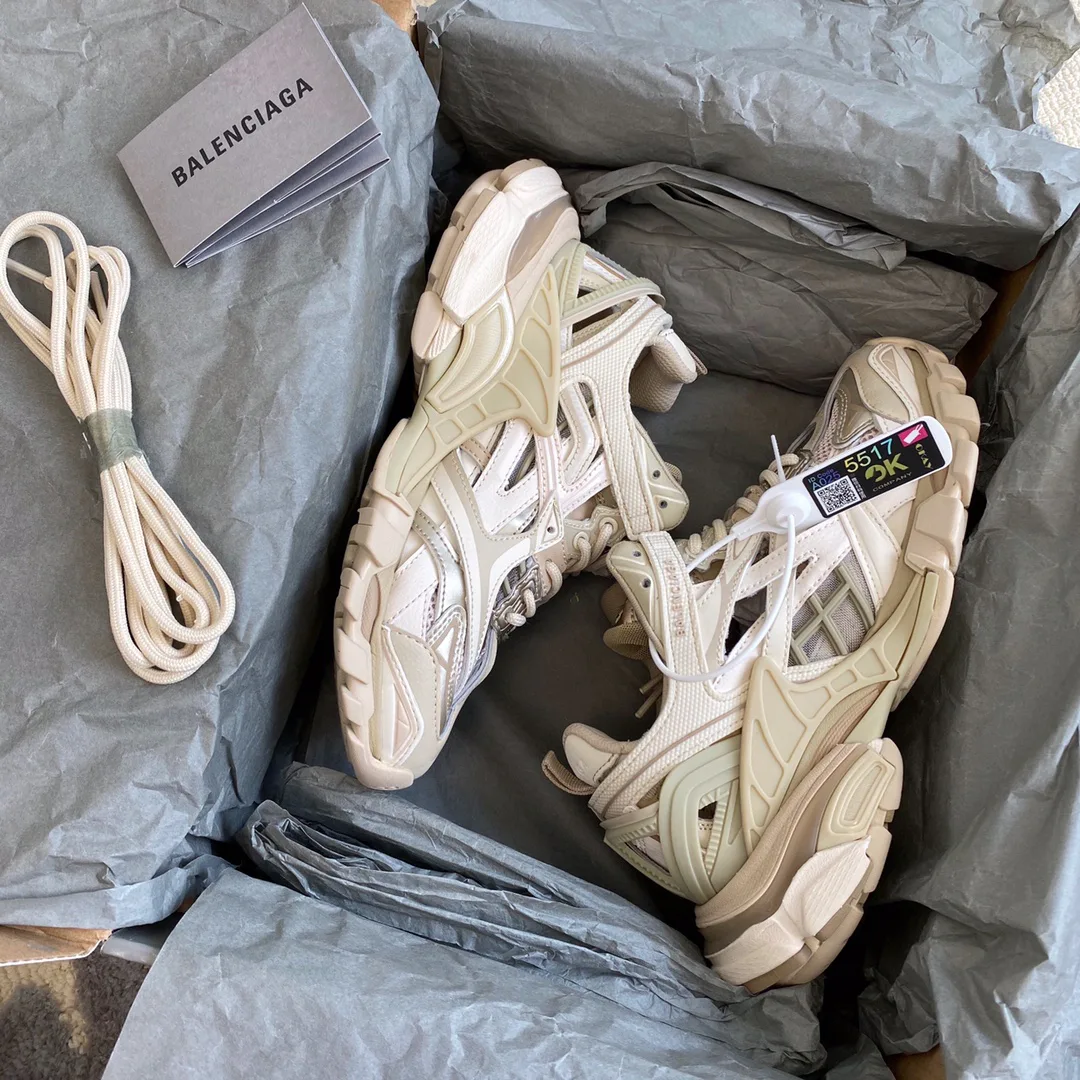 Кроссовки Женские Balenciaga 4439953