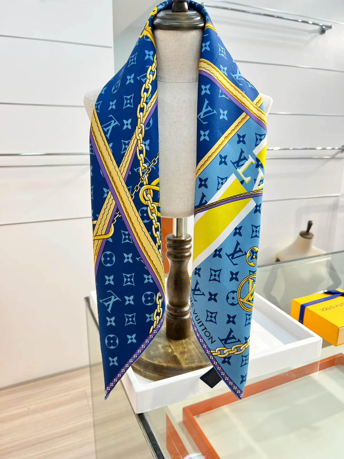 Платки Louis Vuitton 9997098