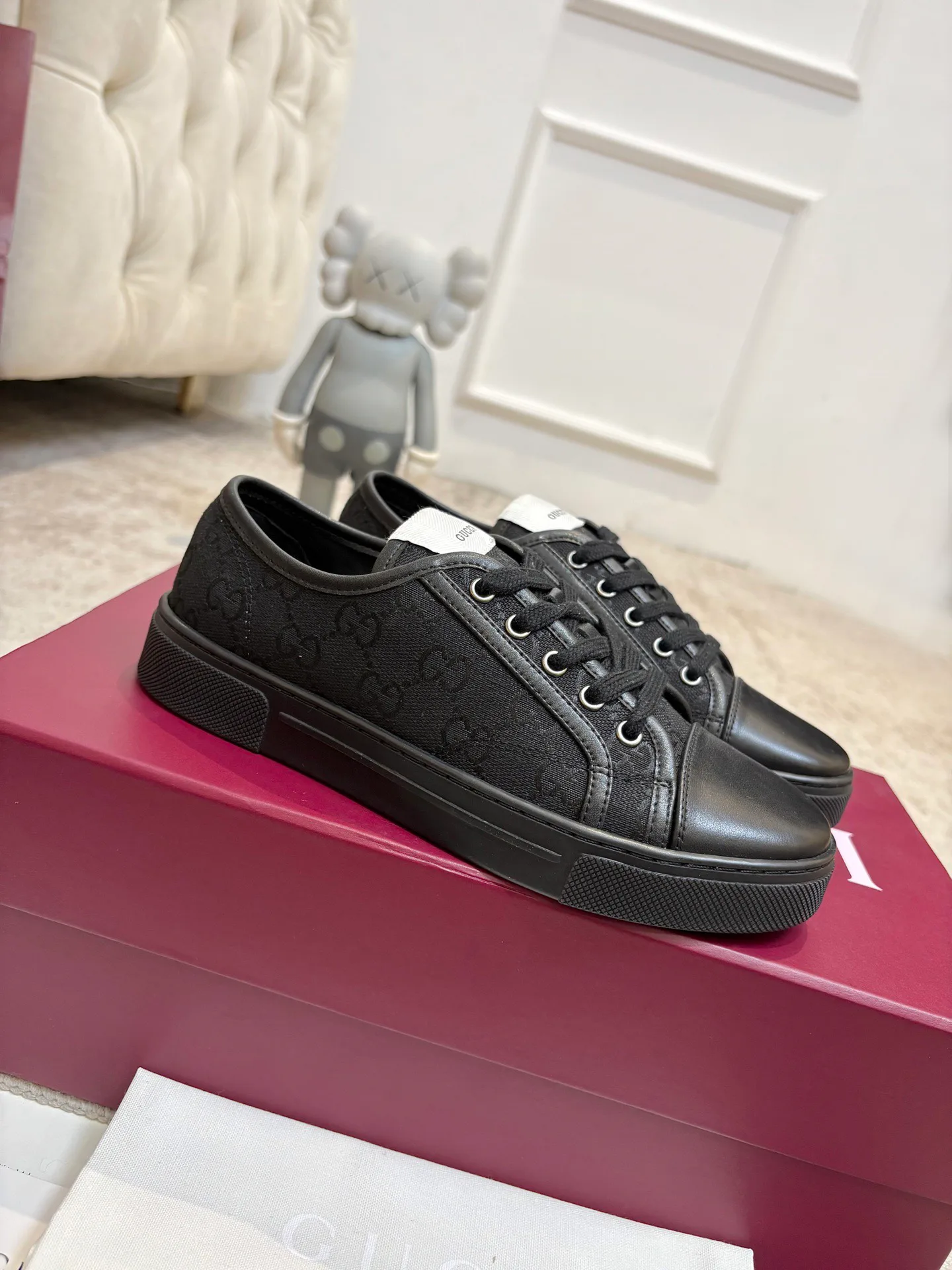 Кроссовки Женские Gucci 18901596