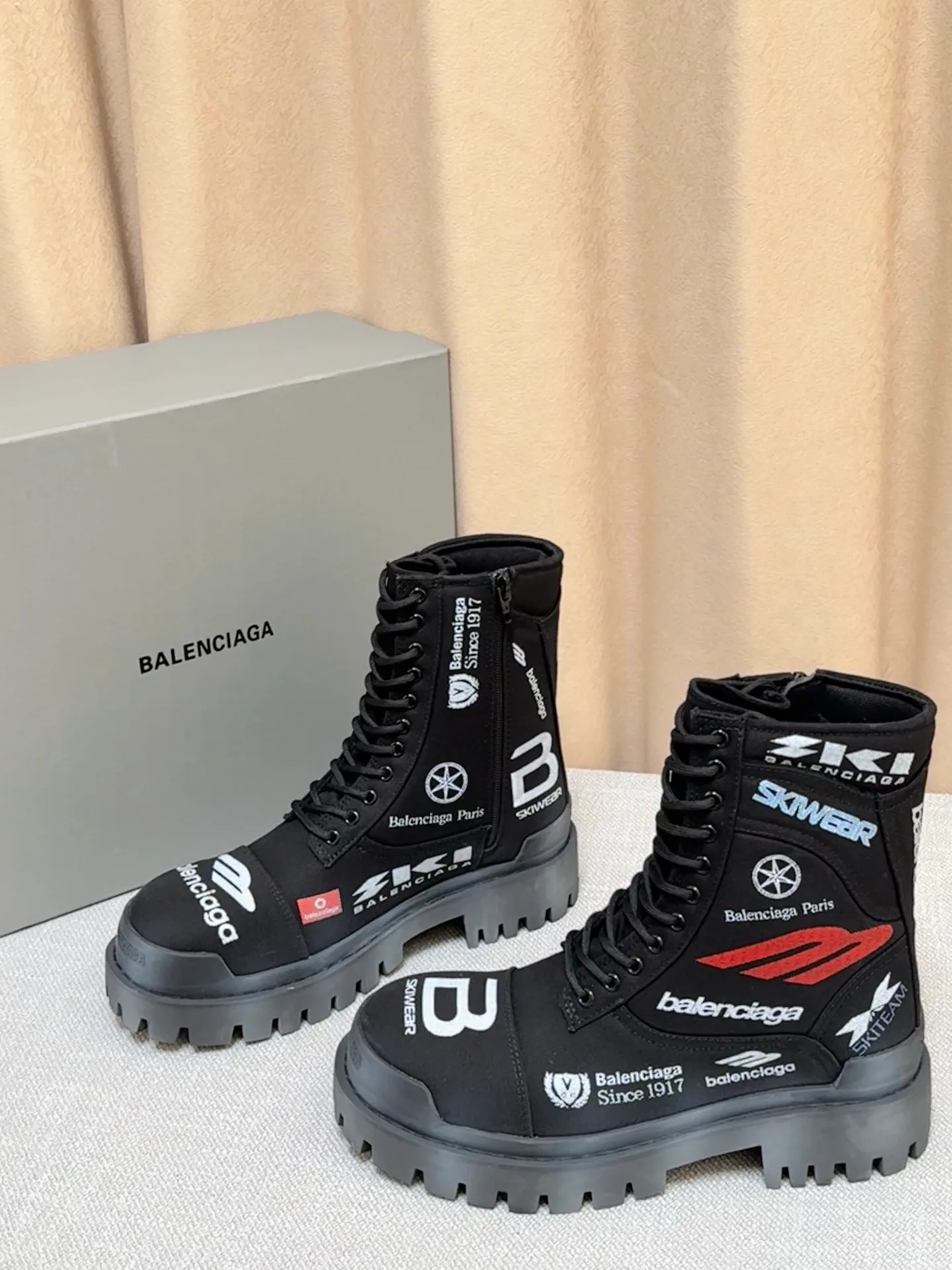 Ботинки Мужские Balenciaga 13942895