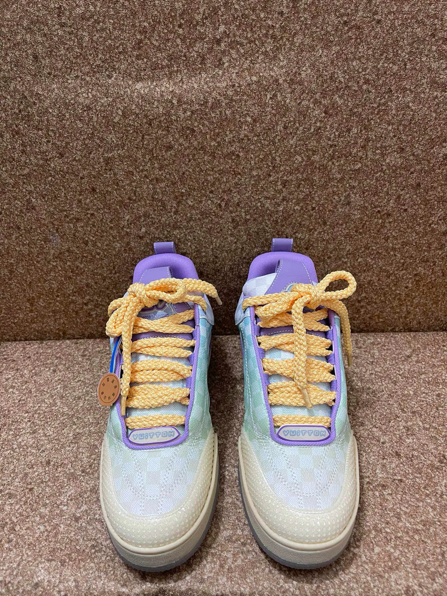 Кроссовки Женские Louis Vuitton 155156