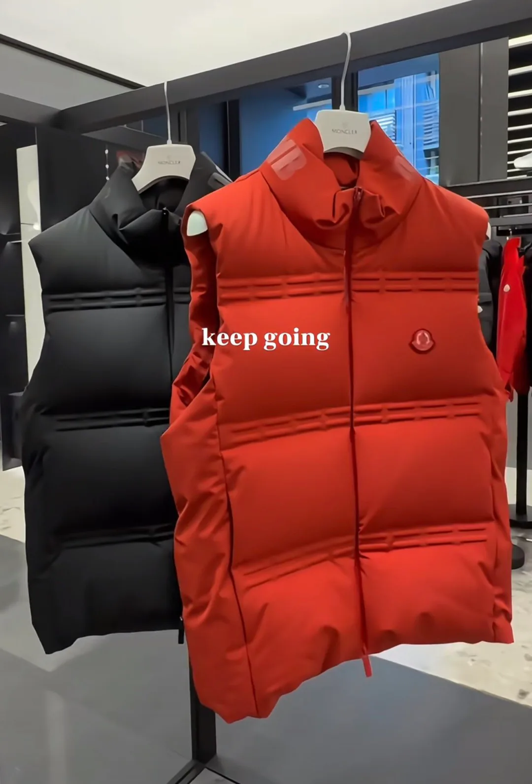 Жилеты Женские Moncler 18188740