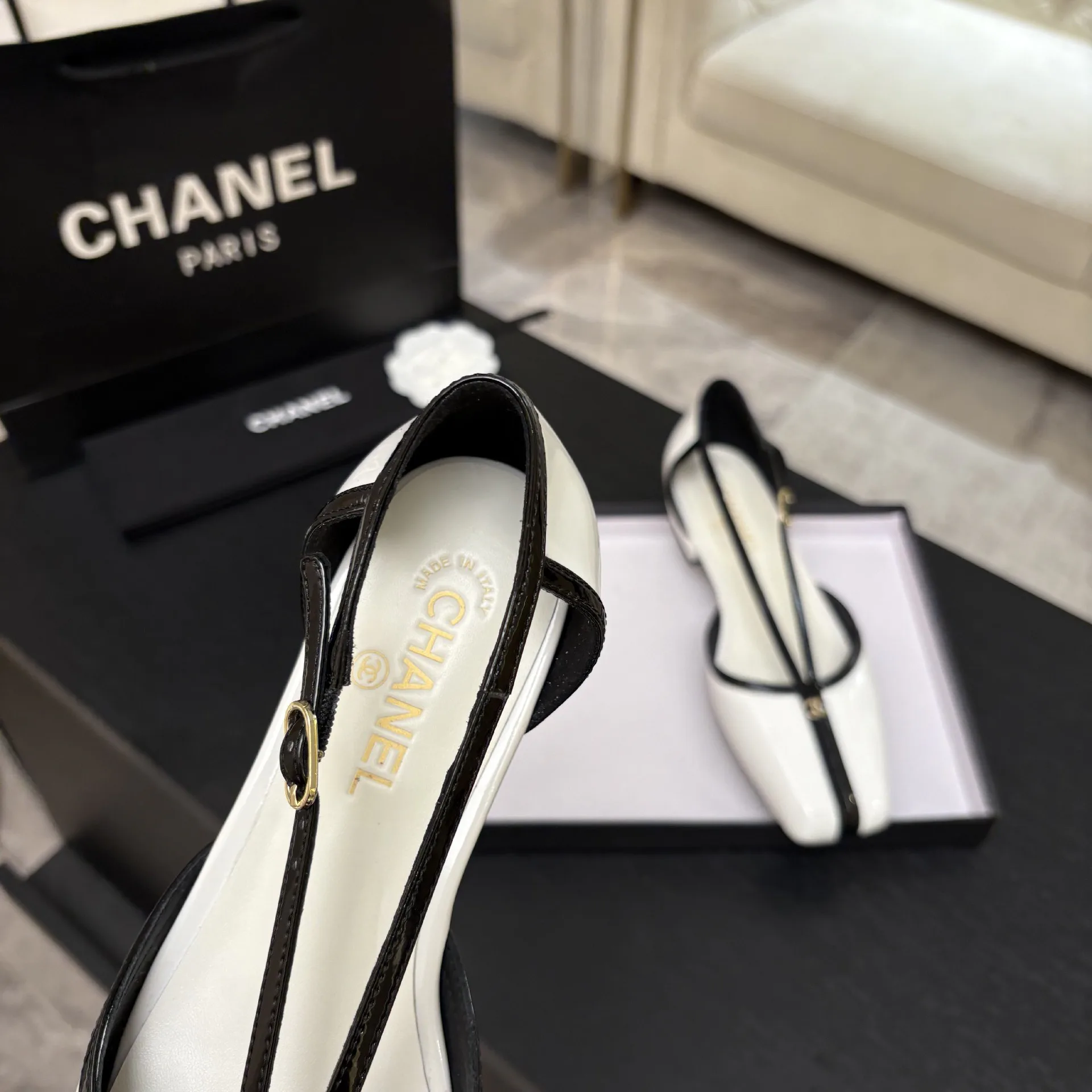 Босоножки Женские Chanel 19418679