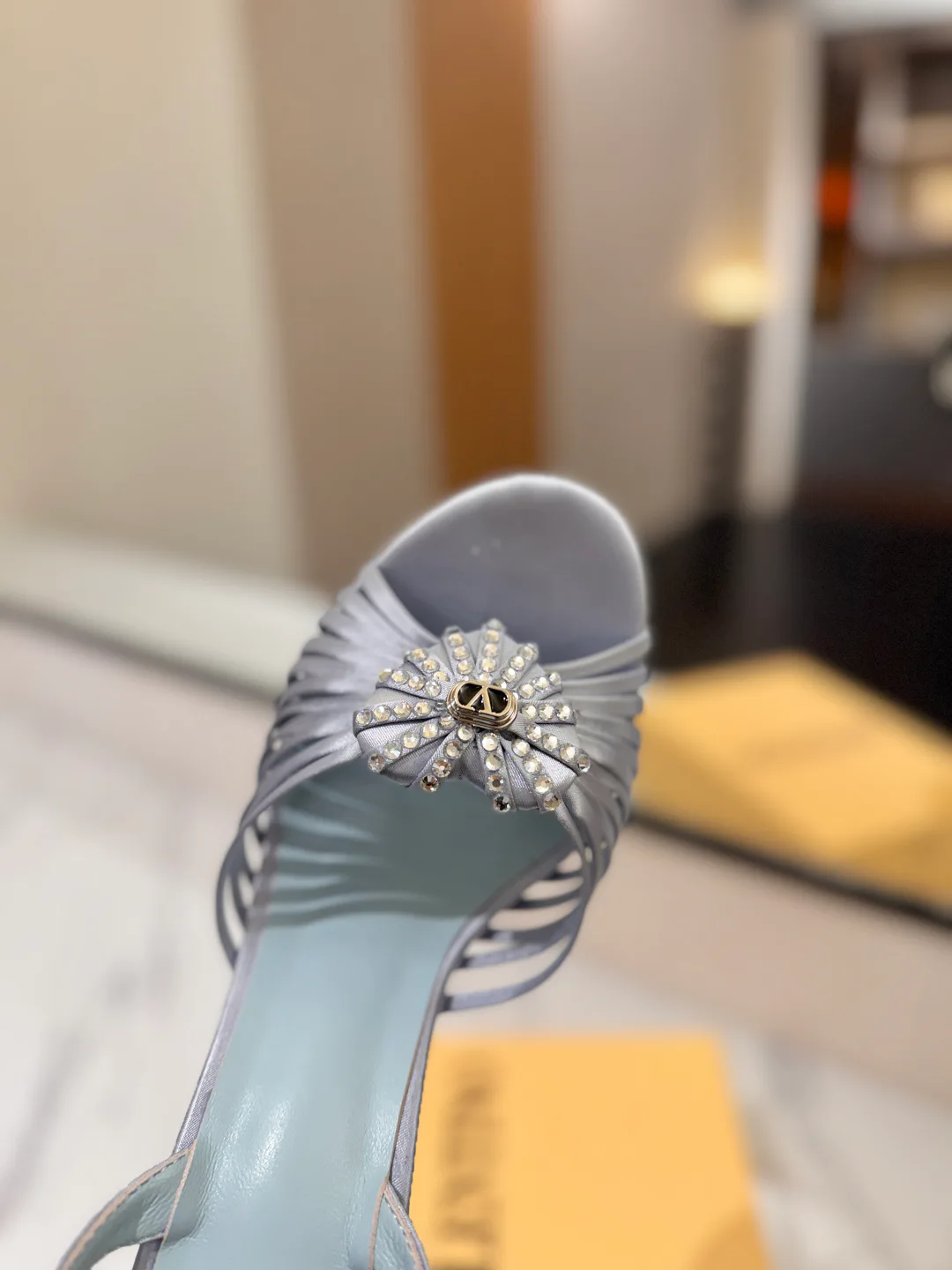 Босоножки Женские Valentino 18134885
