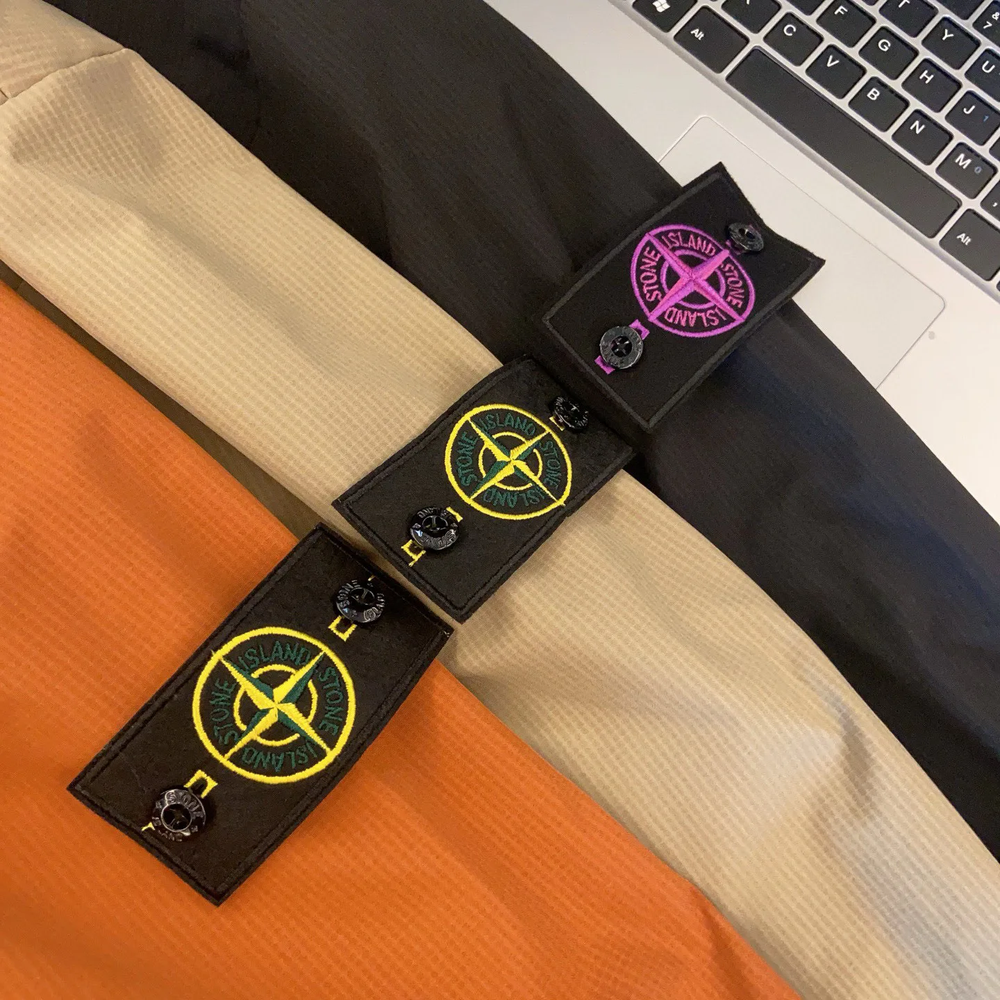 Куртки И Пуховики Женские Stone Island 33671