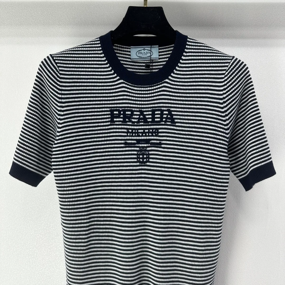 Футболки Женские Prada 13101451