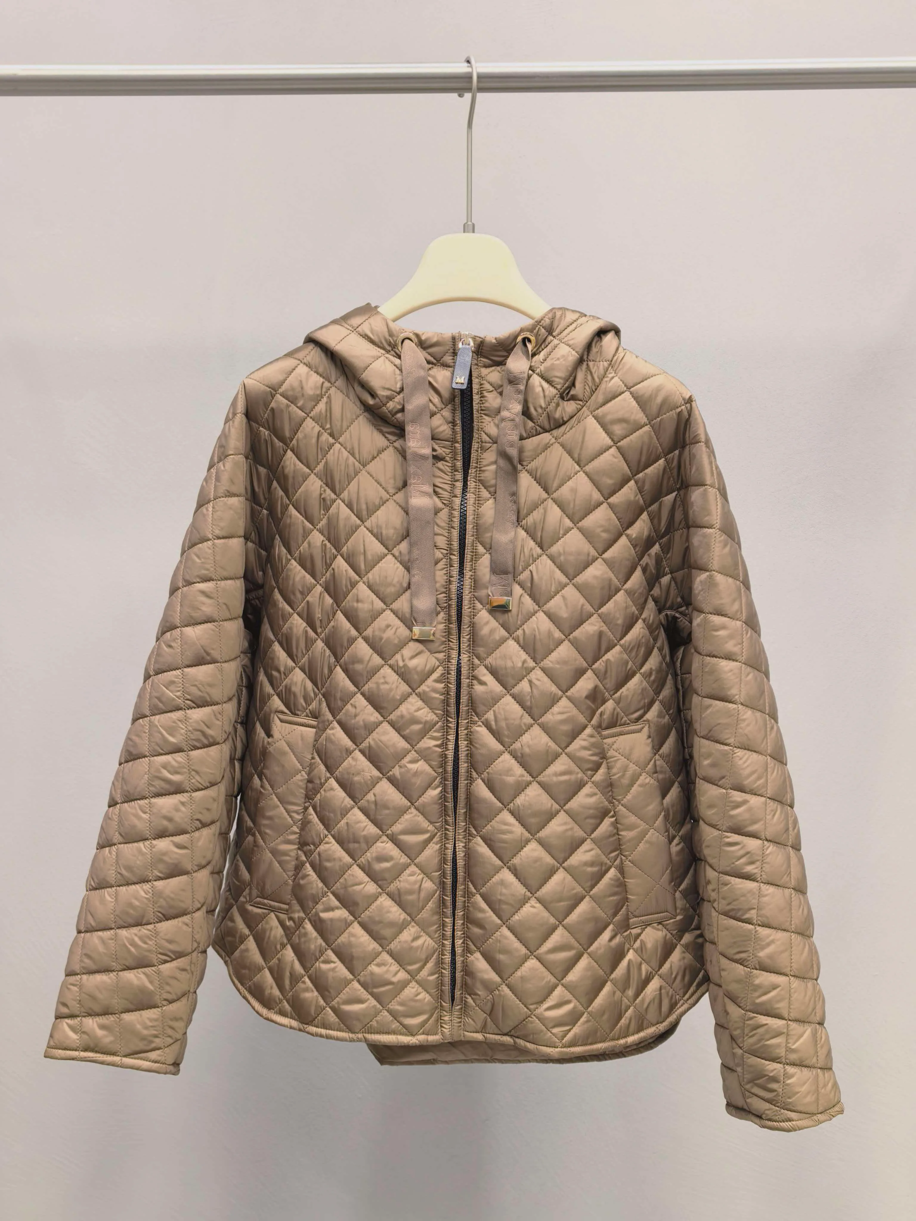 Куртки И Пуховики Женские Max Mara 18829068