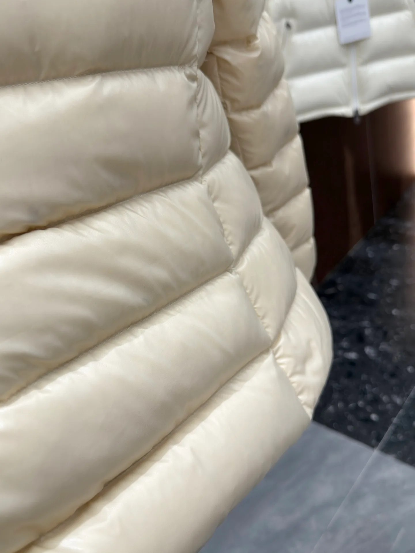 Куртки И Пуховики Женские Moncler 18631575