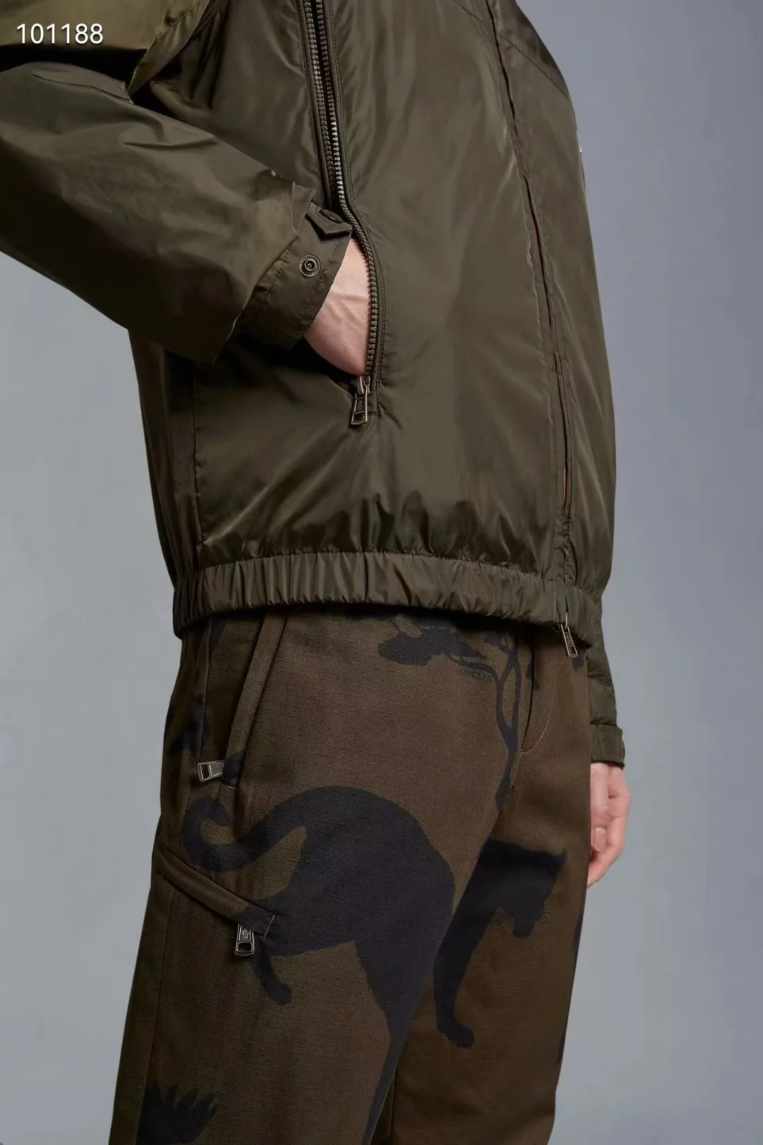 Куртки И Пуховики Мужские Moncler 17285971