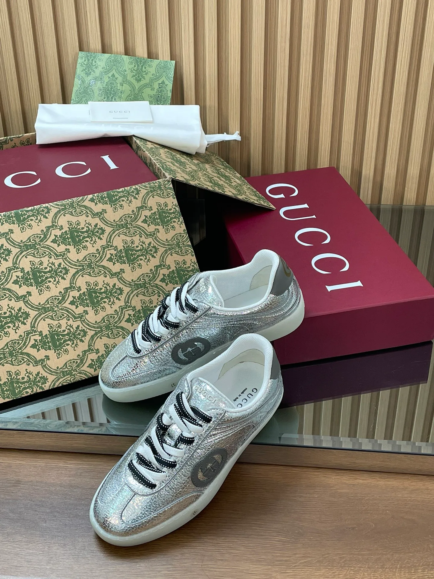 Кроссовки Женские Gucci 451035