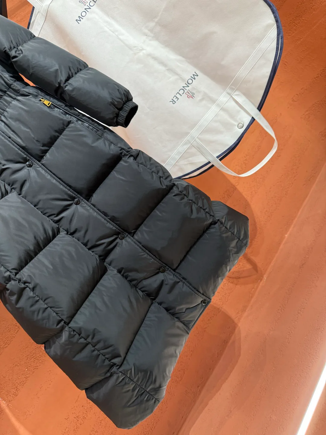 Куртки И Пуховики Женские Moncler 18048314