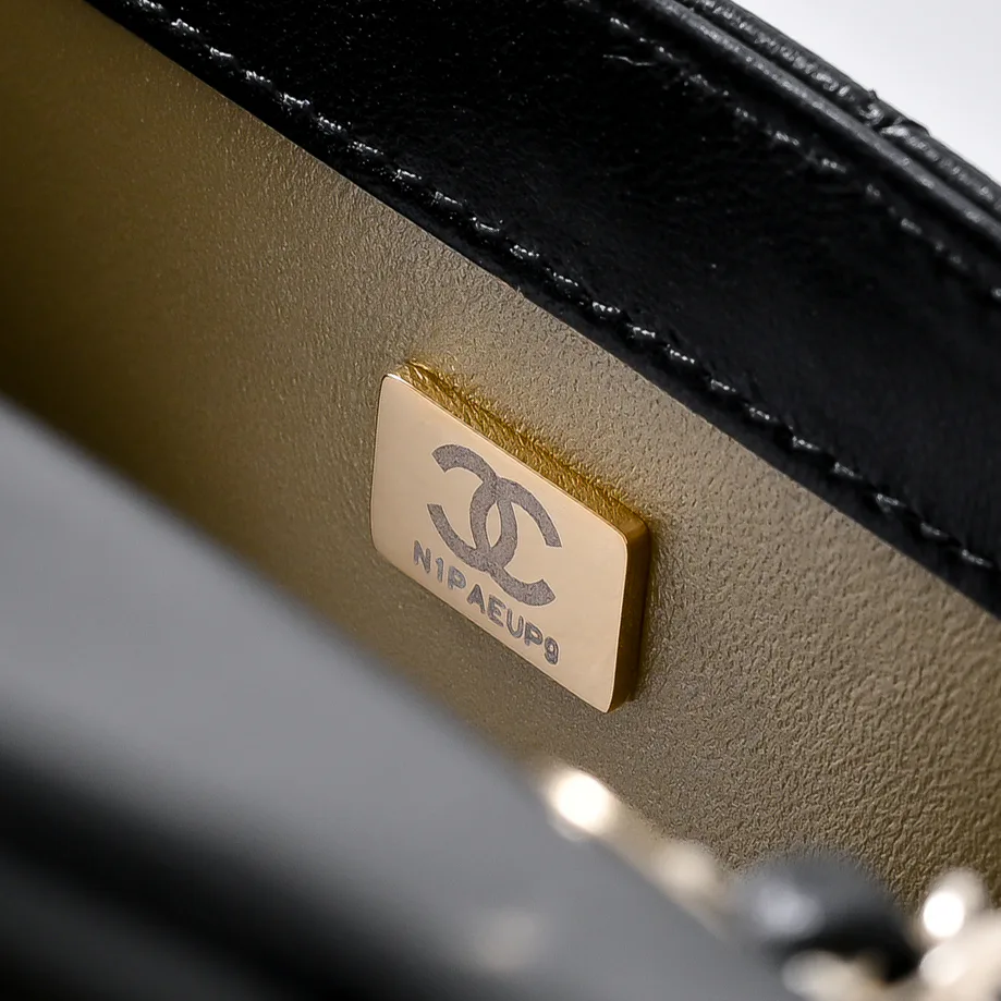 Классические Сумки Женские Chanel 18148079