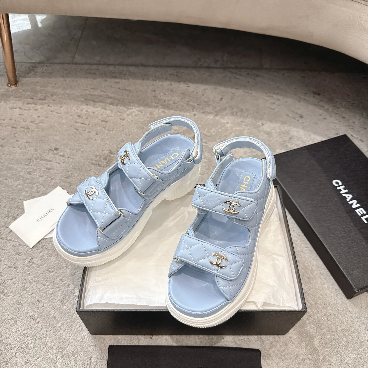 Босоножки Женские Chanel 17572319
