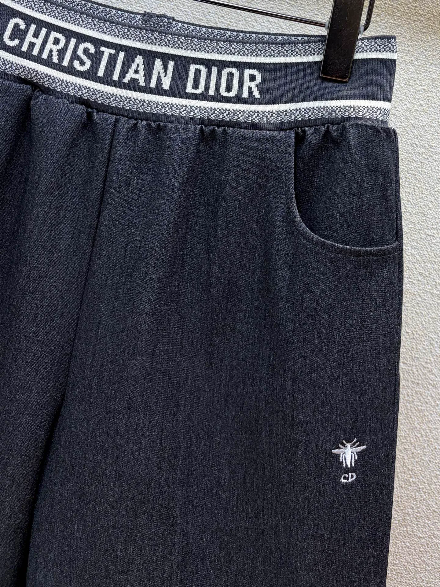 Брюки Женские Christian Dior 18605911