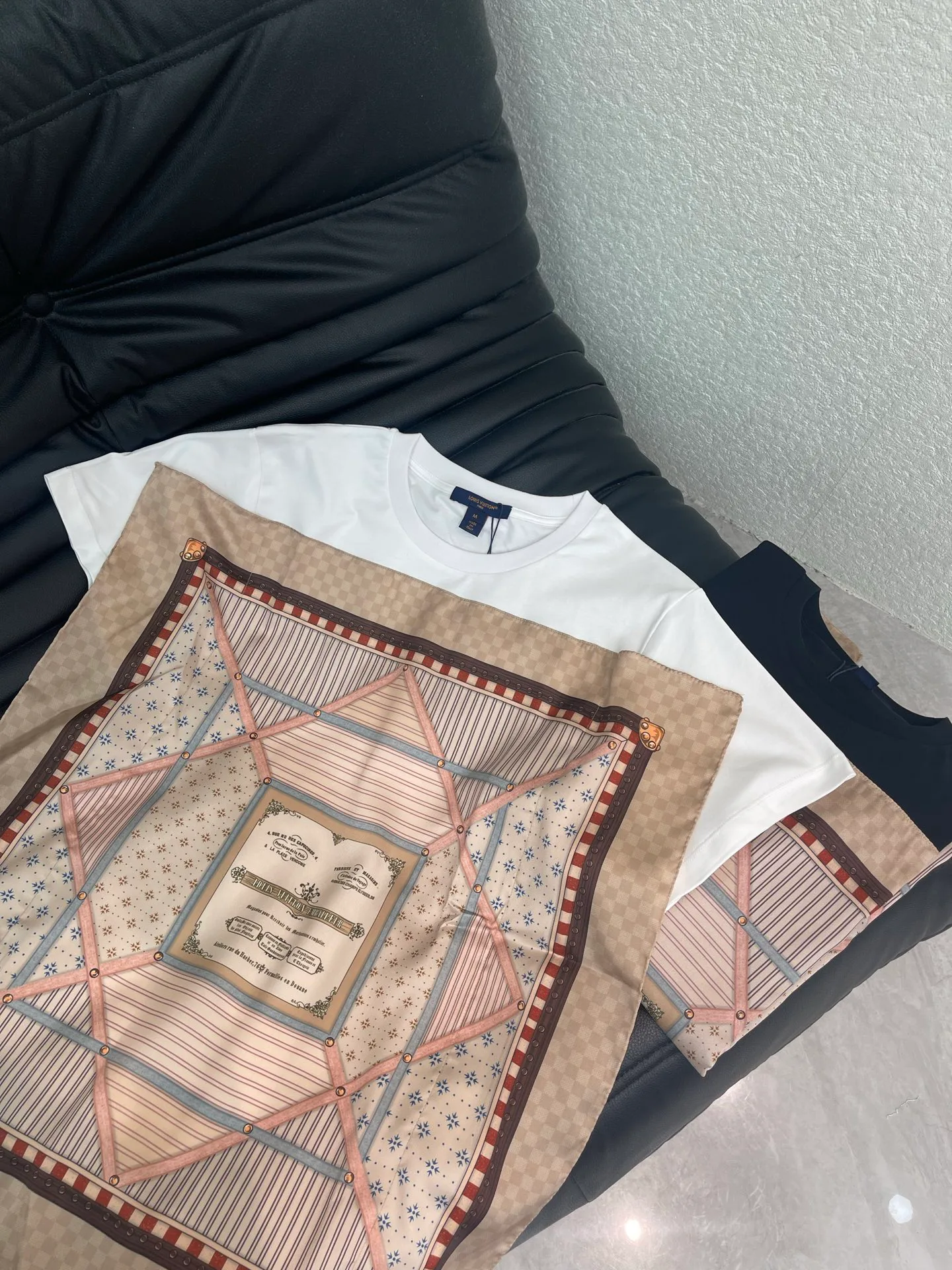 Футболки Женские Louis Vuitton 13292439