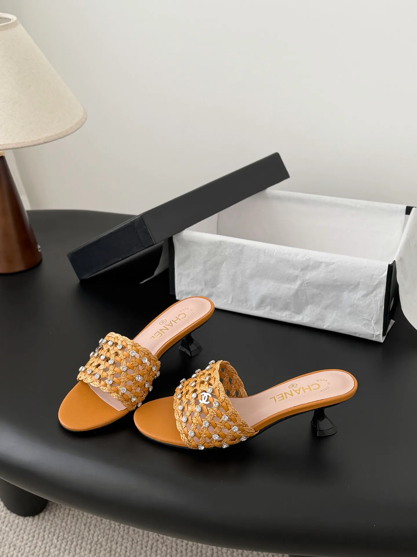 Босоножки Женские Chanel 10957677