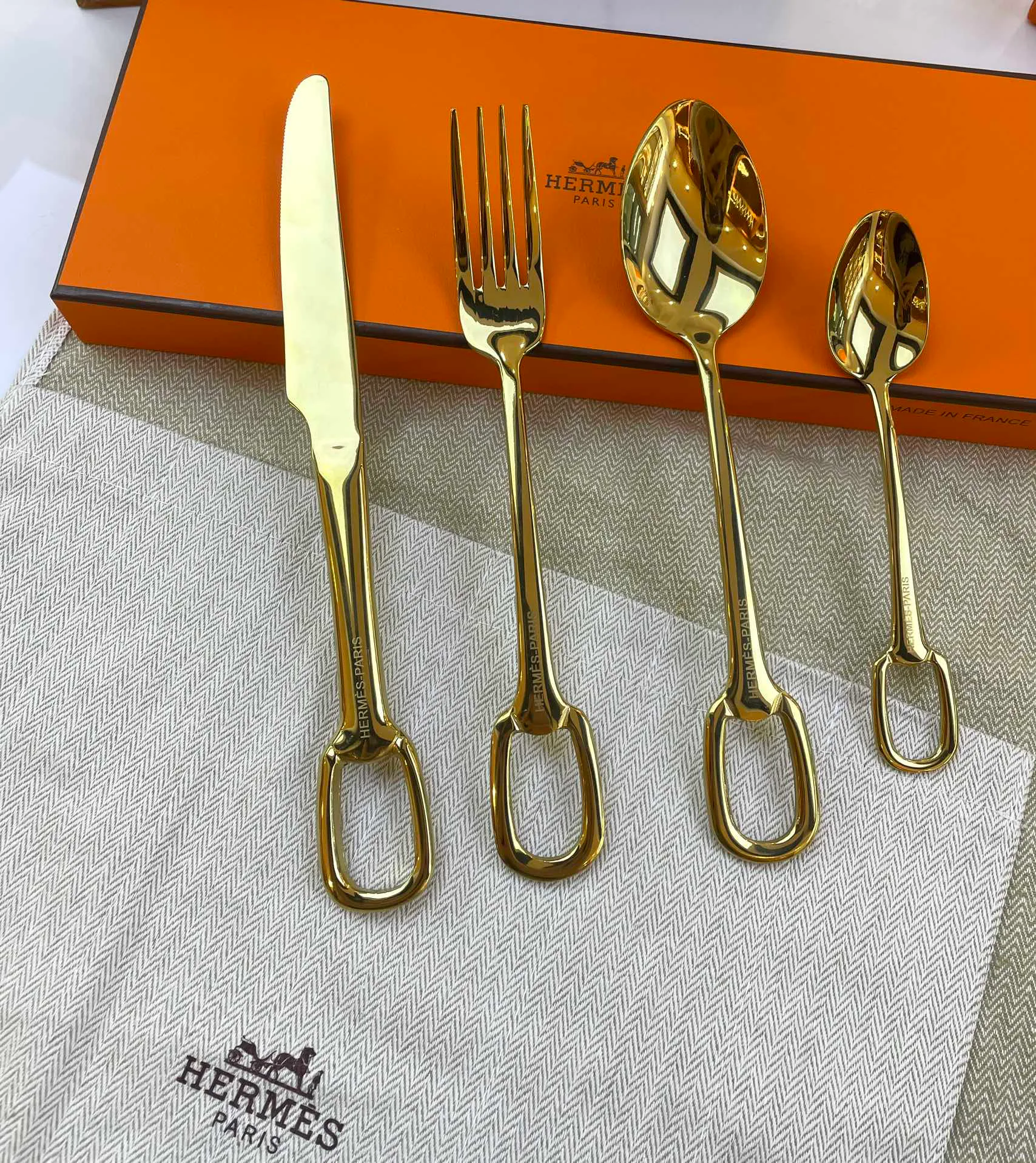 Посуда Hermes 380187