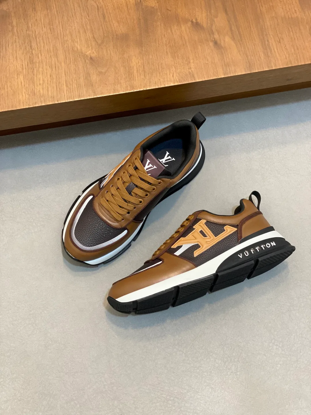 Кроссовки Мужские Louis Vuitton 11250172