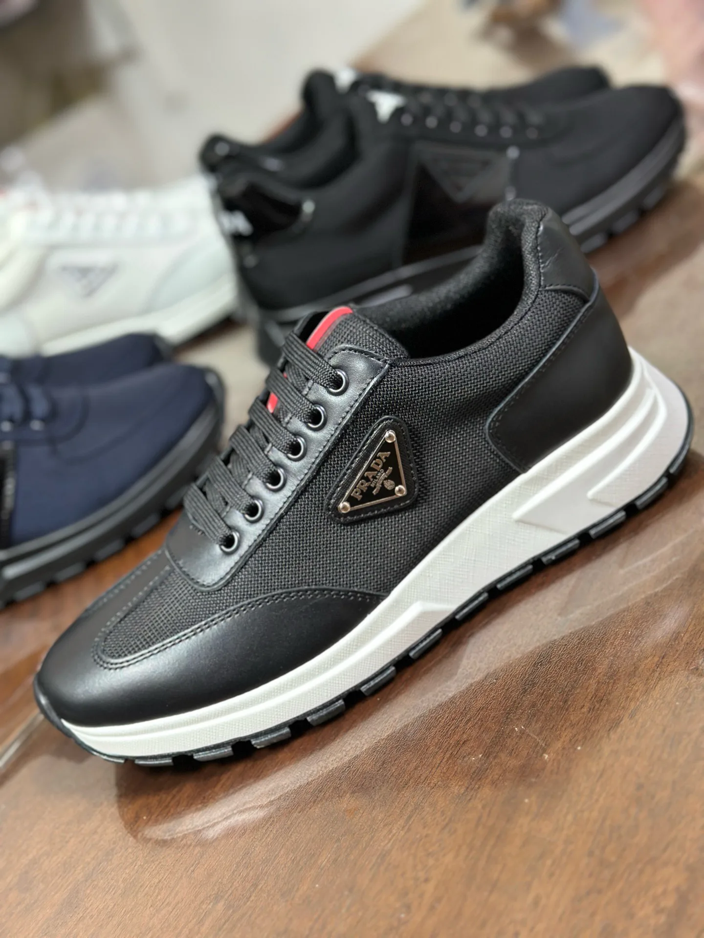 Кроссовки Мужские Prada 17037907