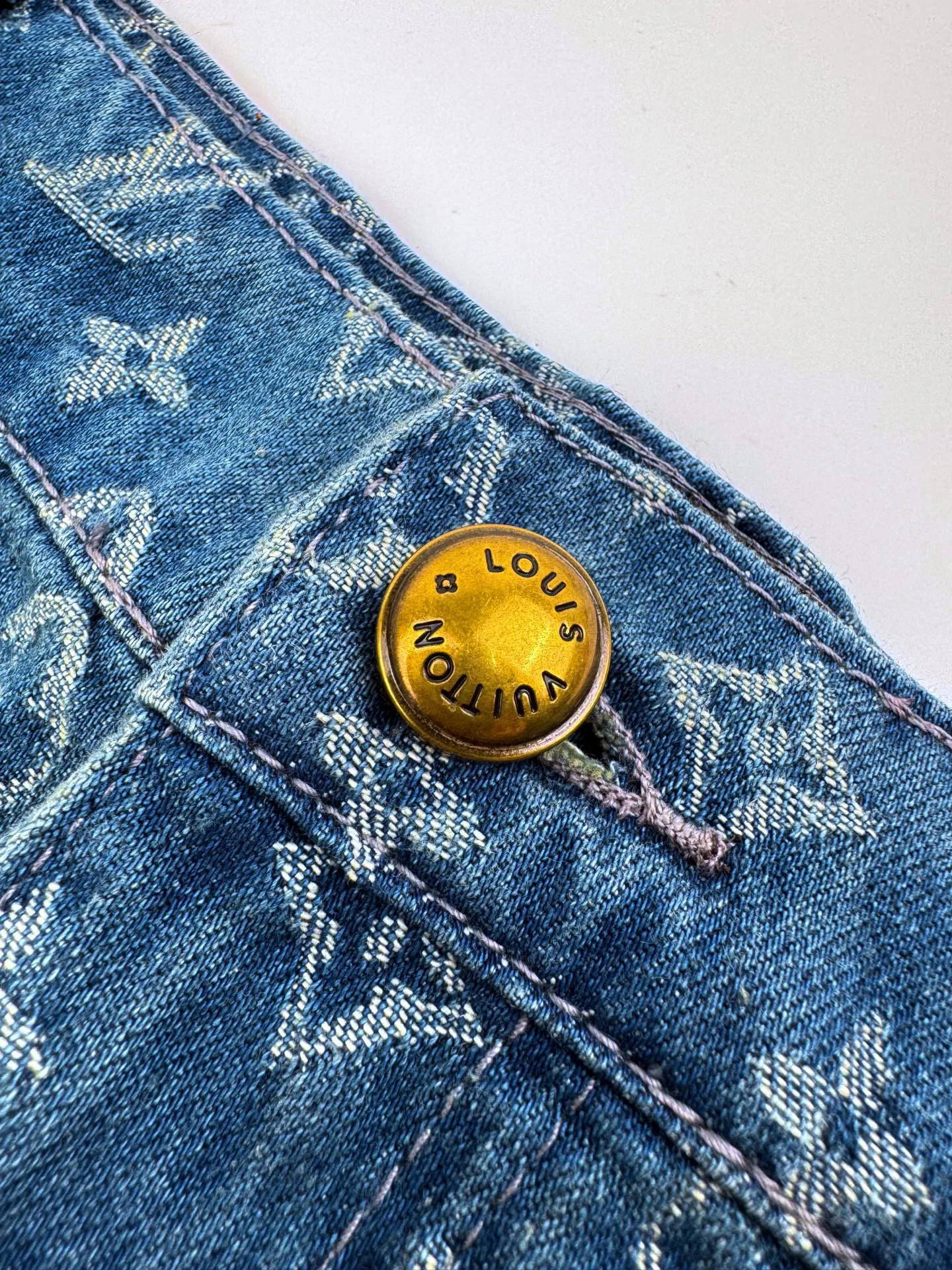 Шорты Женские Louis Vuitton 12757043