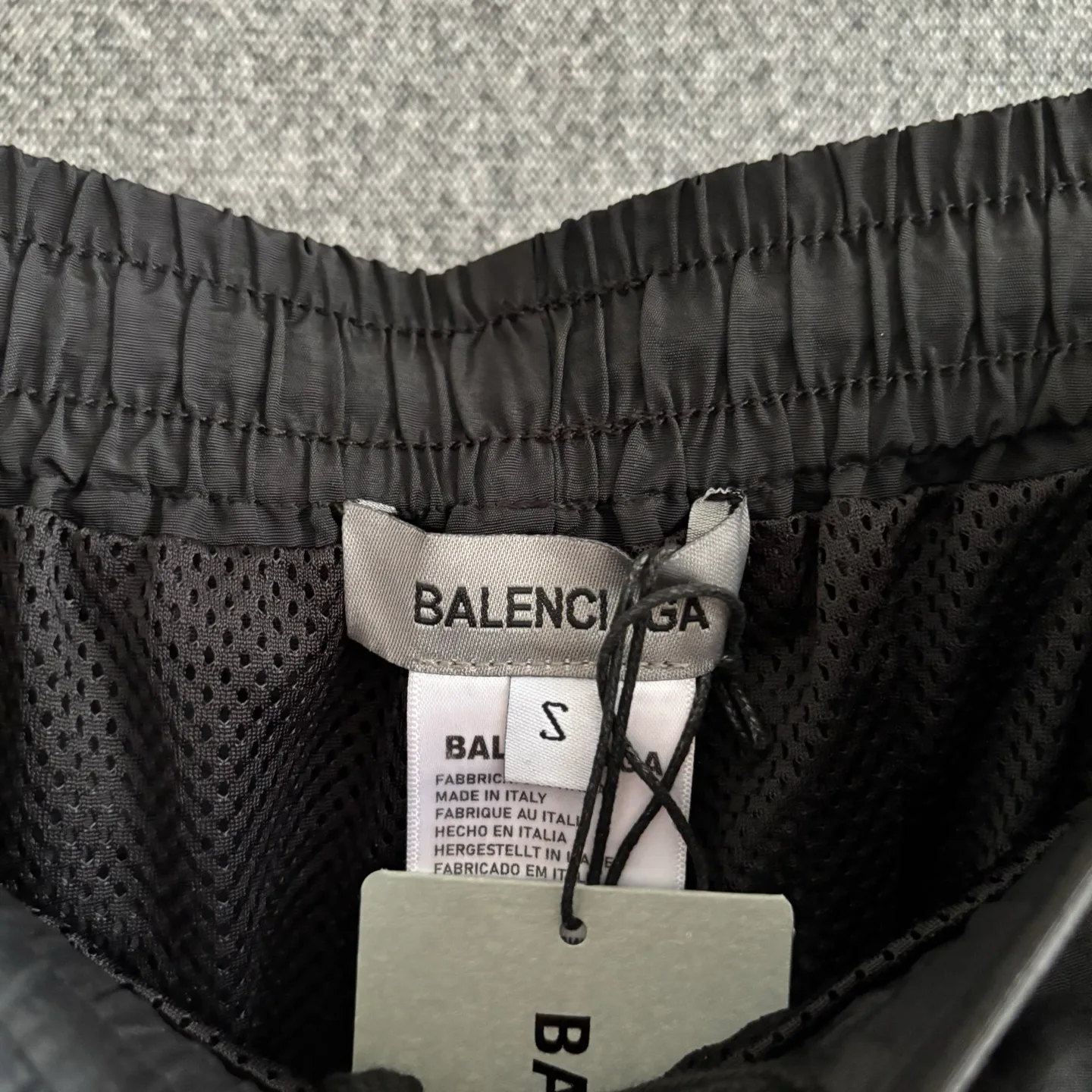 Шорты Женские Balenciaga 13409557