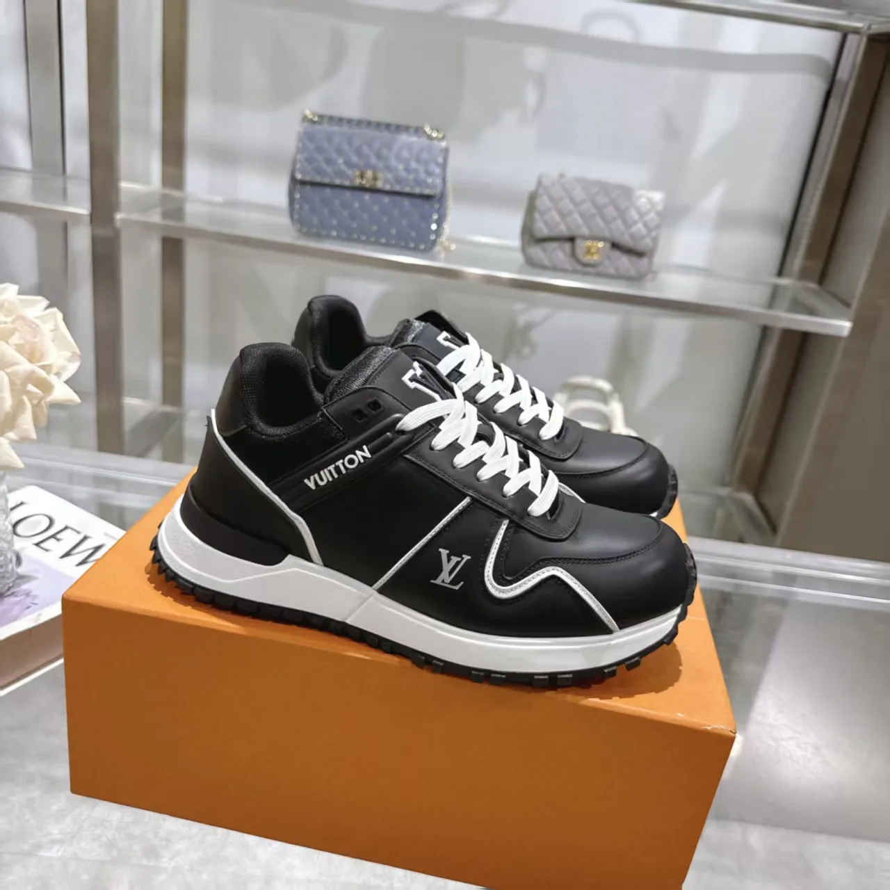 Кроссовки Женские Louis Vuitton 1284531