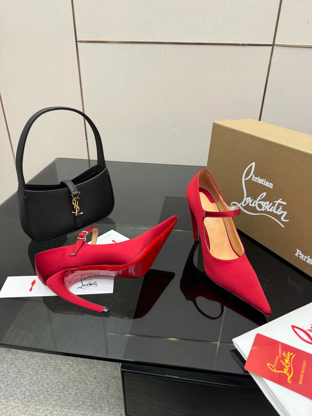 Туфли Женские Christian Louboutin 5052084