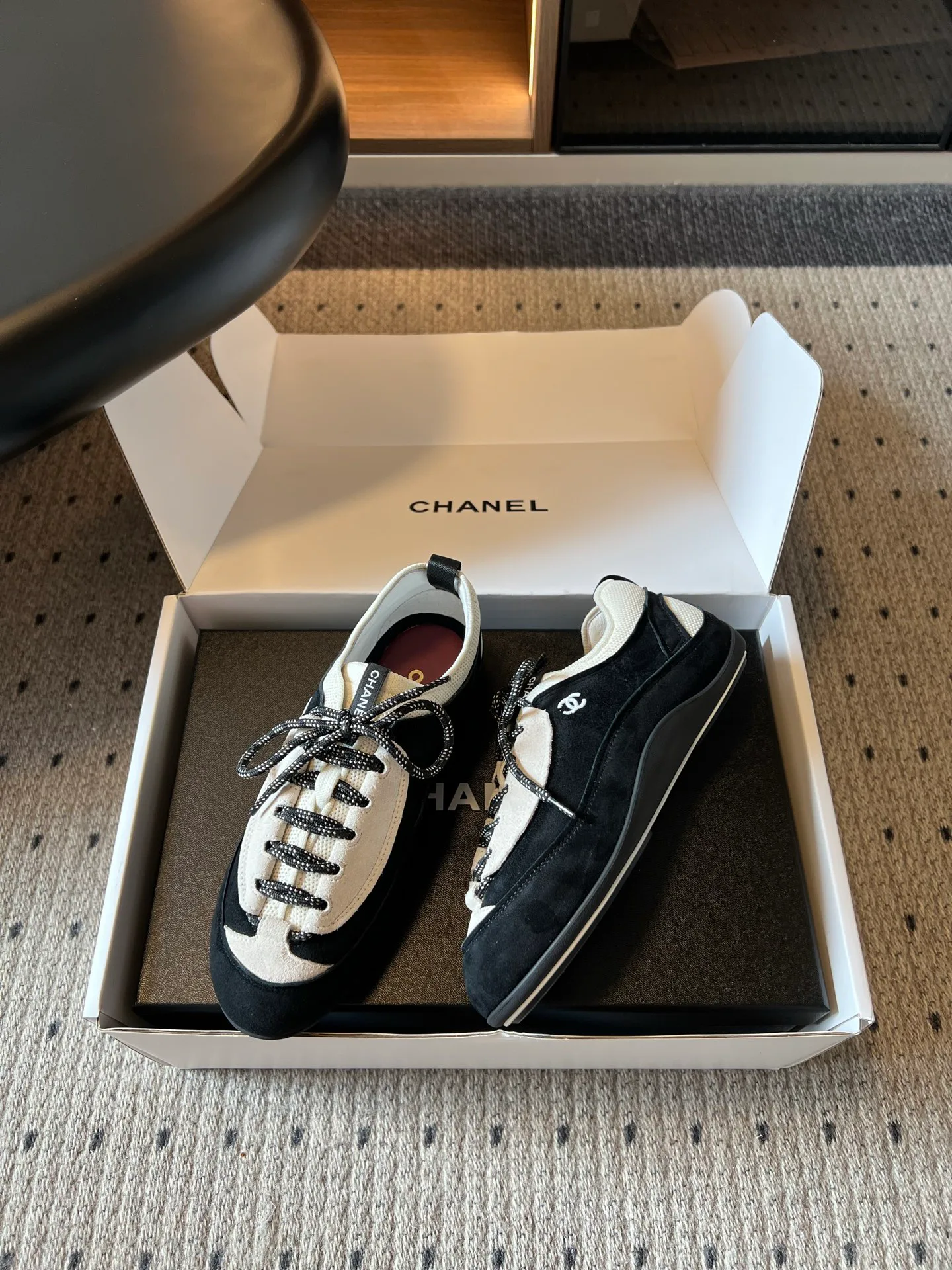 Кроссовки Женские Chanel 17419361