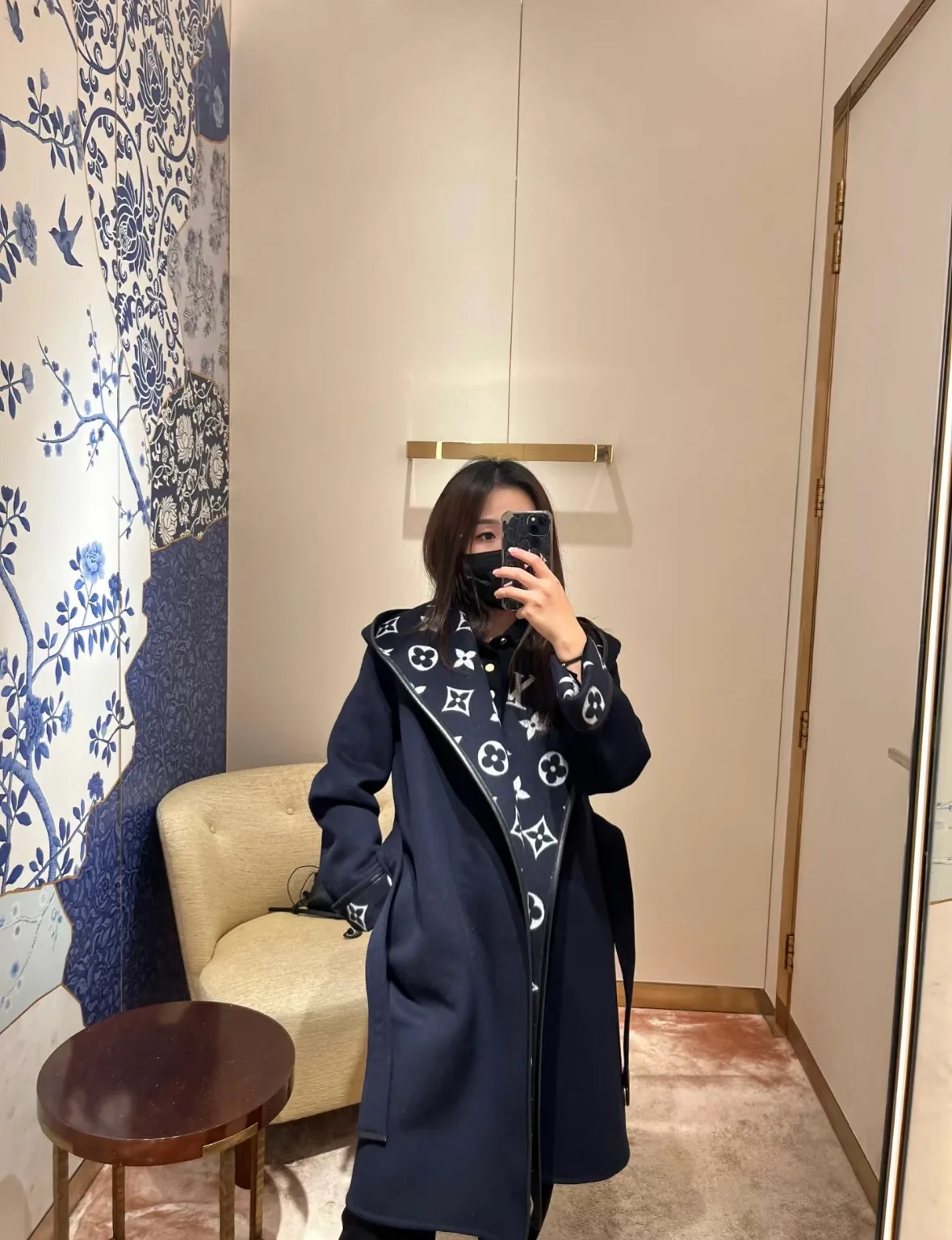 Пальто Женские Louis Vuitton 19648898