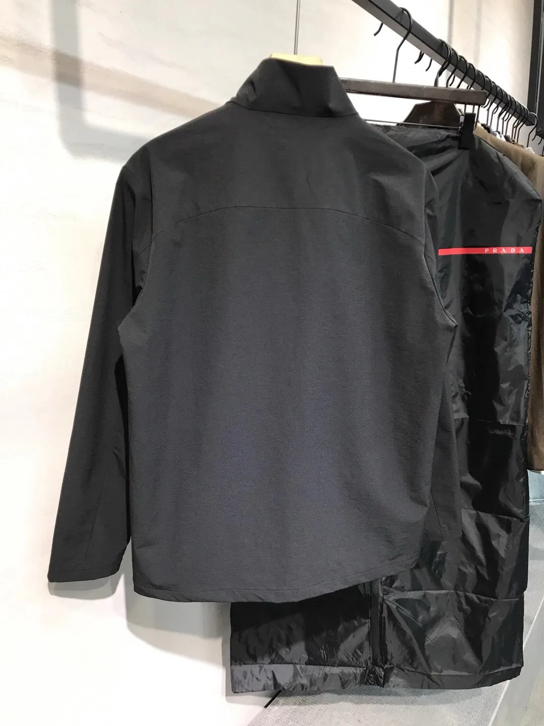 Куртки И Пуховики Мужские Prada 11651509