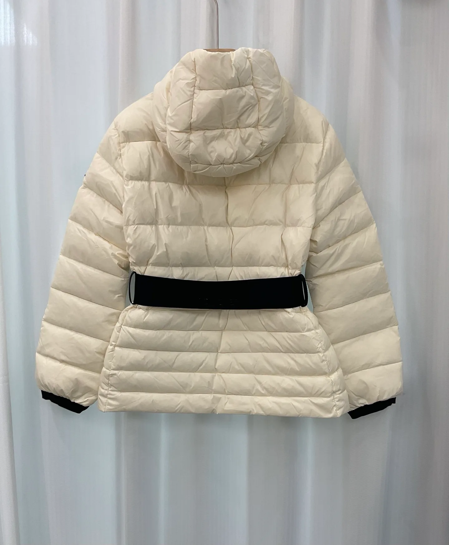 Куртки И Пуховики Женские Moncler 19567582