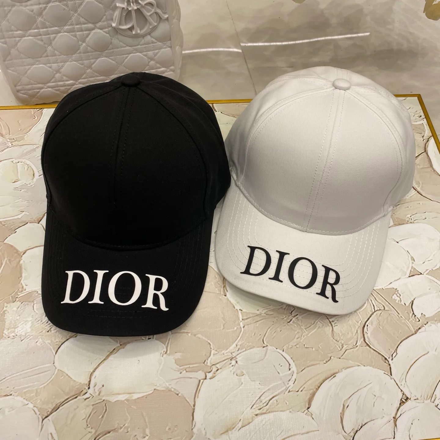 Головные Уборы Christian Dior 13540916